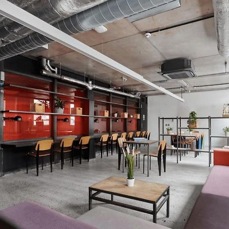 Zeni Central Exeter Studios 外观 照片